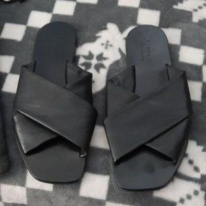 Everlane Black Cross Soft Leather Strap Slide Sandals Made in Italy Size 6.5
